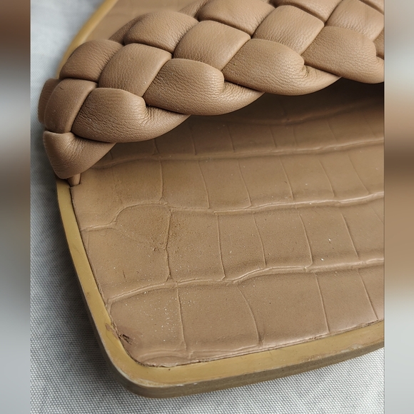 Dolce Vita Braided Tan Taupe Women's Sandals Faux Crocodile Soles Flat Size 11 - Picture 3 of 9